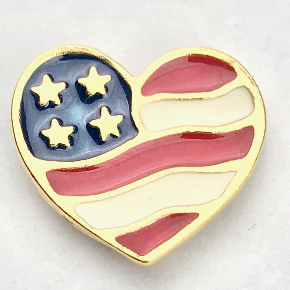 Heart Shaped Made In USA Flag Pin By Avon Gold Tone Enamel 2001 911 - Picture 1 of 8